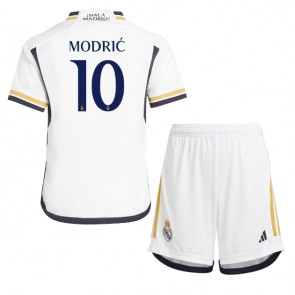 Real Madrid Luka Modric #10 Hjemmebanesæt Børn 2023-24 Kort ærmer (+ korte bukser)